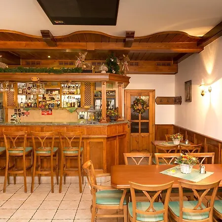 Gazdovsky 3* Topoľčianky