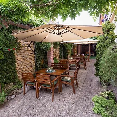 Gazdovsky Konukevi 3*