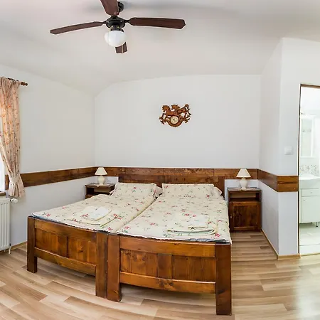 Gazdovsky Konukevi 3*